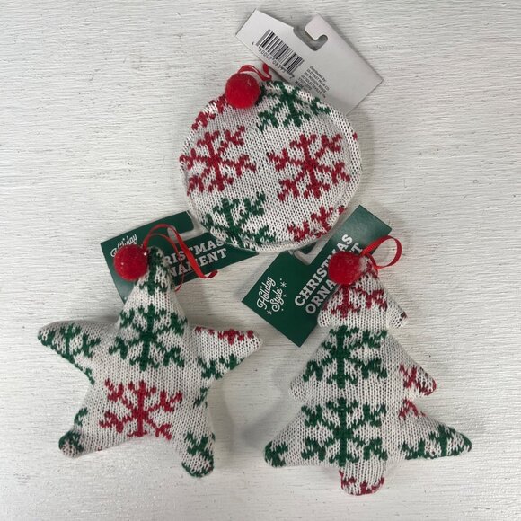 Holiday Style Set of 7 Christmas Ornament Fabric Knit Assorted New - Picture 3 of 9